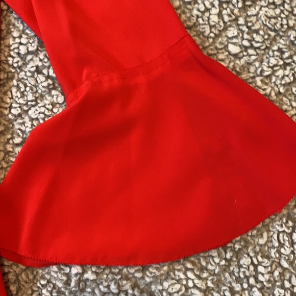 RED- Tahari blouse size L. Decorative buttons down the front - Picture 4 of 8